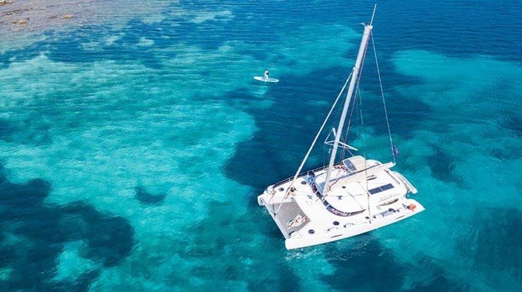 Sailing Croatia | Catamaran Vs. Monohull – How to Choose?